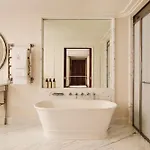 Claridge\'S, Maybourne